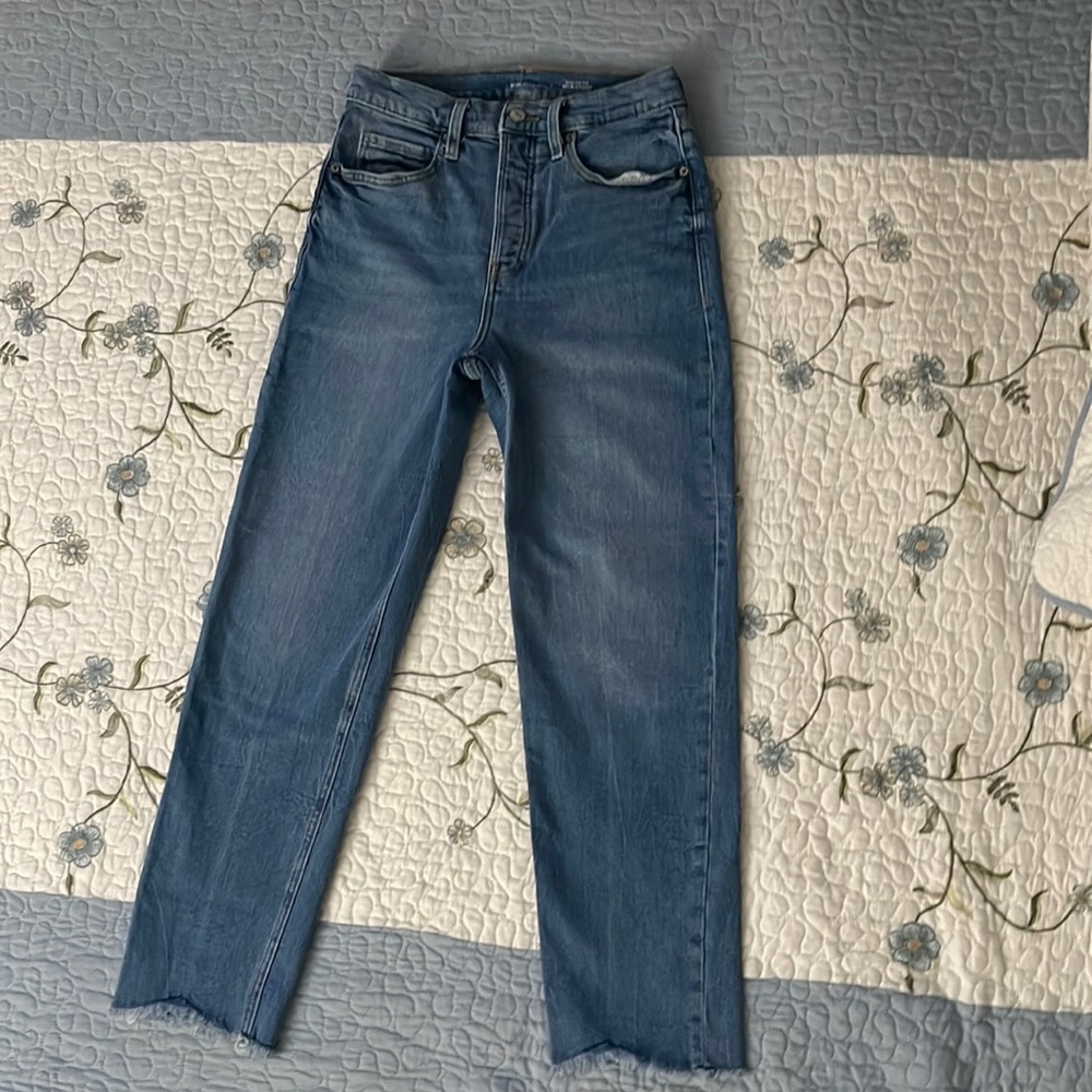 Old navy blue button up jeans (womens 4 with 4 total buttons)